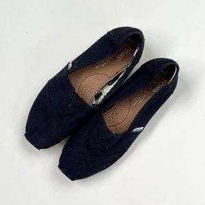 Black Toms size W6